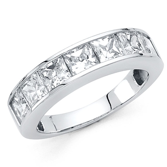 4.5mm 14k White gold Princess cut Wedding band